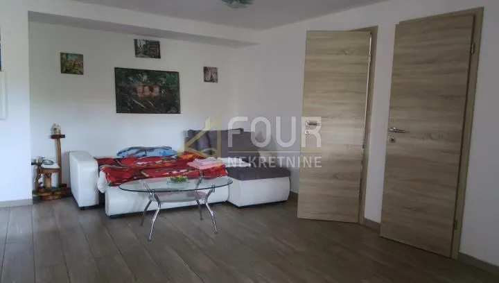 otok krk, okolica dobrinja, kuća s bazenom - slika 11