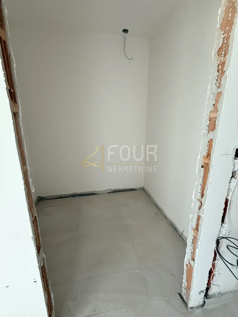 poljane, samostojeća kuća s bazen, 300m2 - slika 20