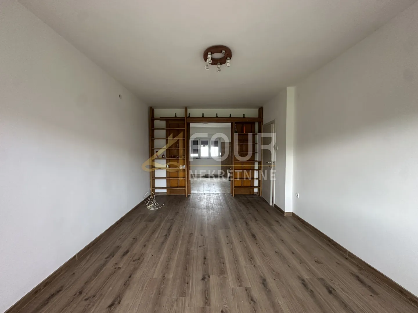 zakup, hosti, ured, 40m2 - slika 3