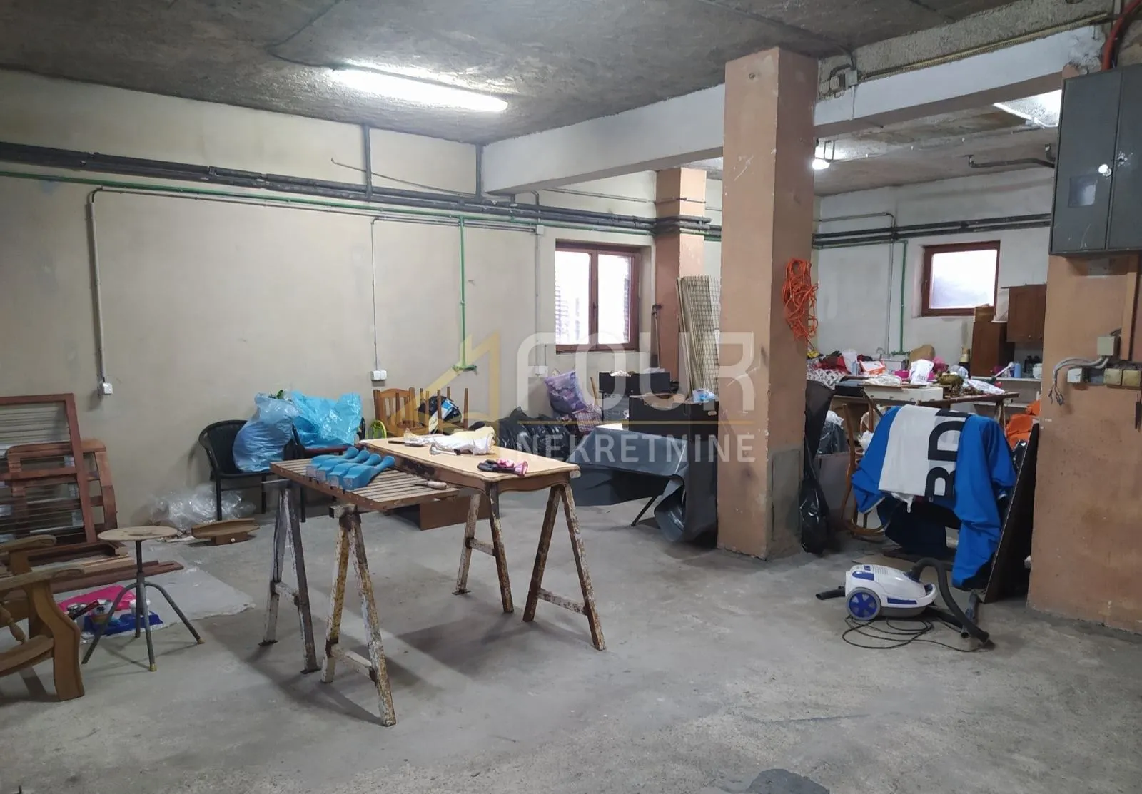 zakup, viškovo, poslovni prostor 130m2, dvorište i parking - slika 4