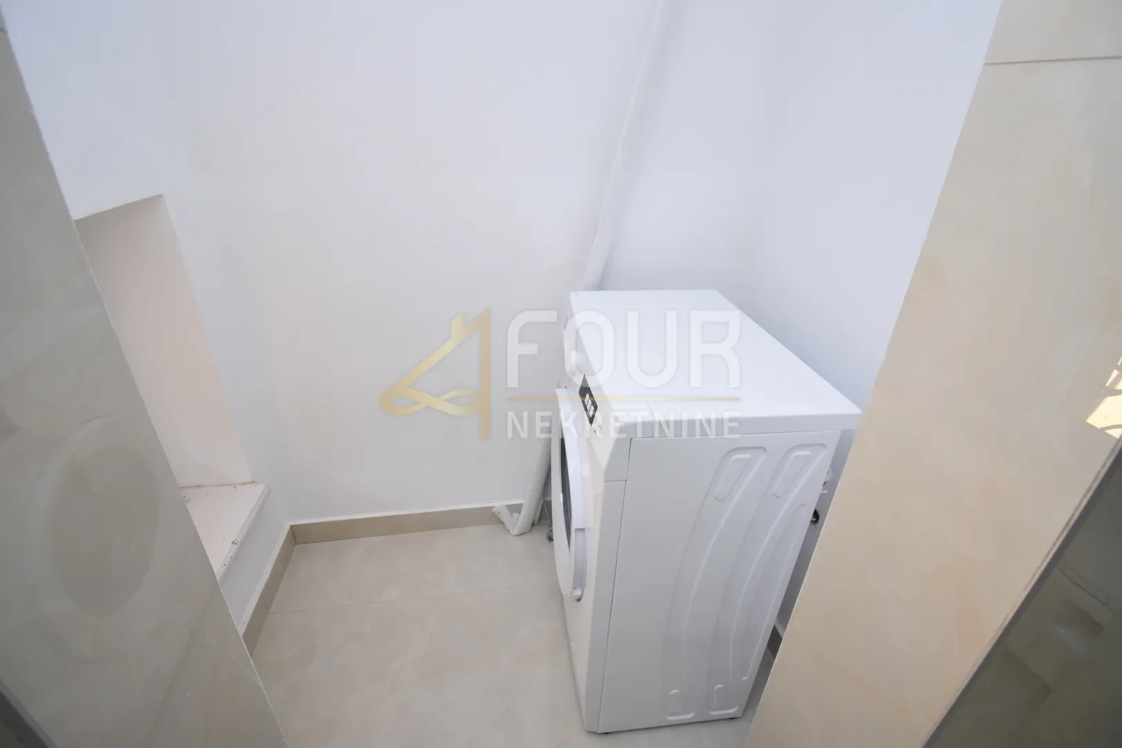 opatija, 89.26m2 - u naravi dva stana - slika 17