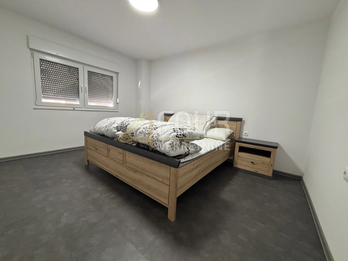ogulin, samostojeća kuća, 366m2 - slika 8