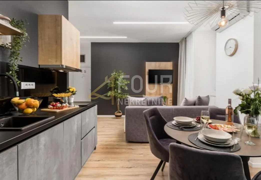 rijeka, centar, 136.61m2, 3 luksuzno uređena apartmana - slika 12