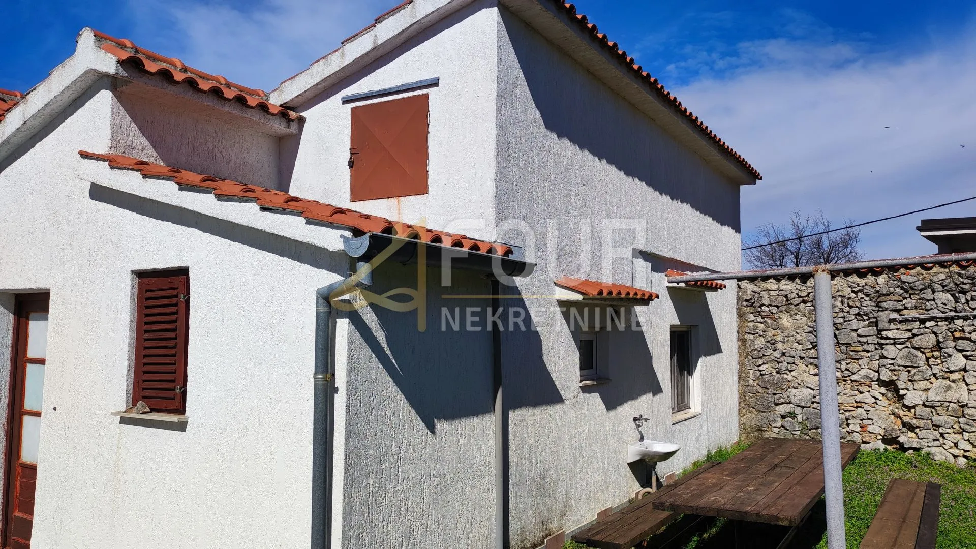 jadranovo, samostojeća kuća s 3 apartmana - slika 27
