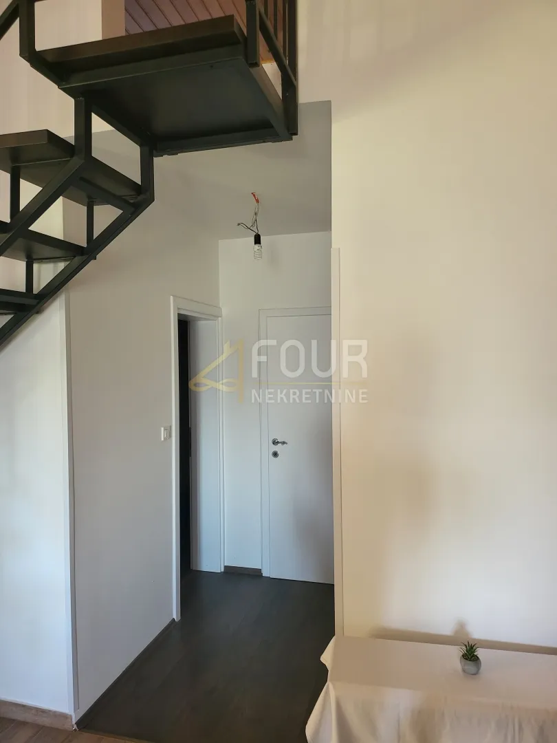 otok krk, 2s+db, 194.2m2, terasa, balkon, garaža - slika 21