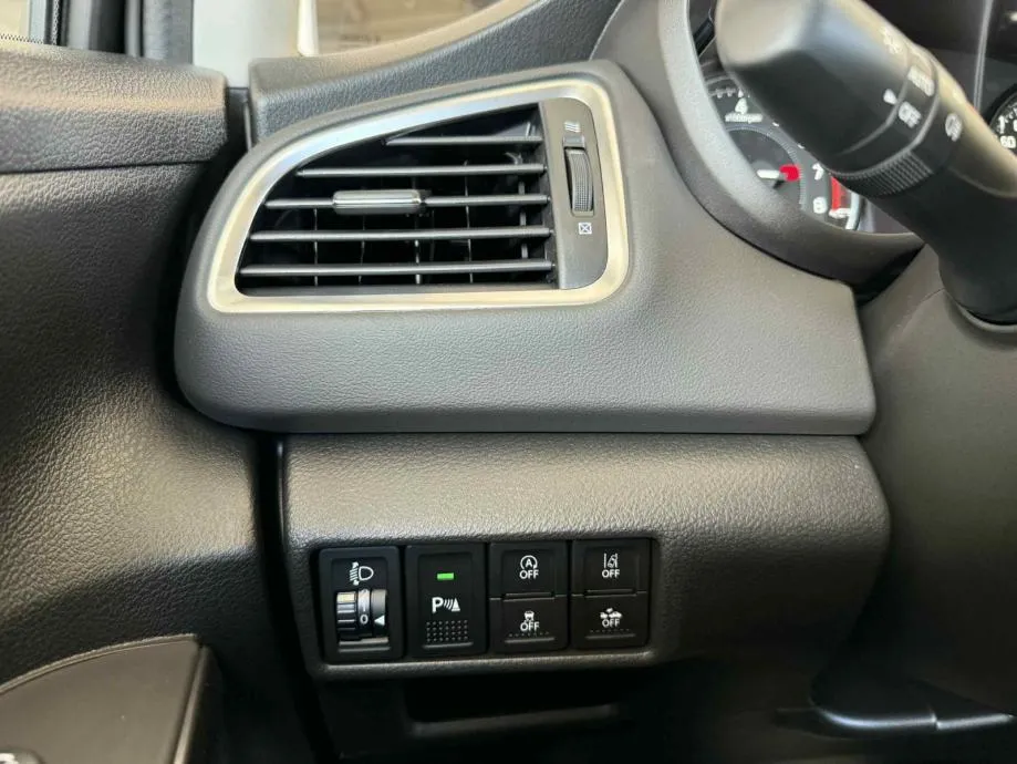 s-cross 1,4 hyb glx elegance 4wd - novi model - dostupno odmah!!! - slika 12