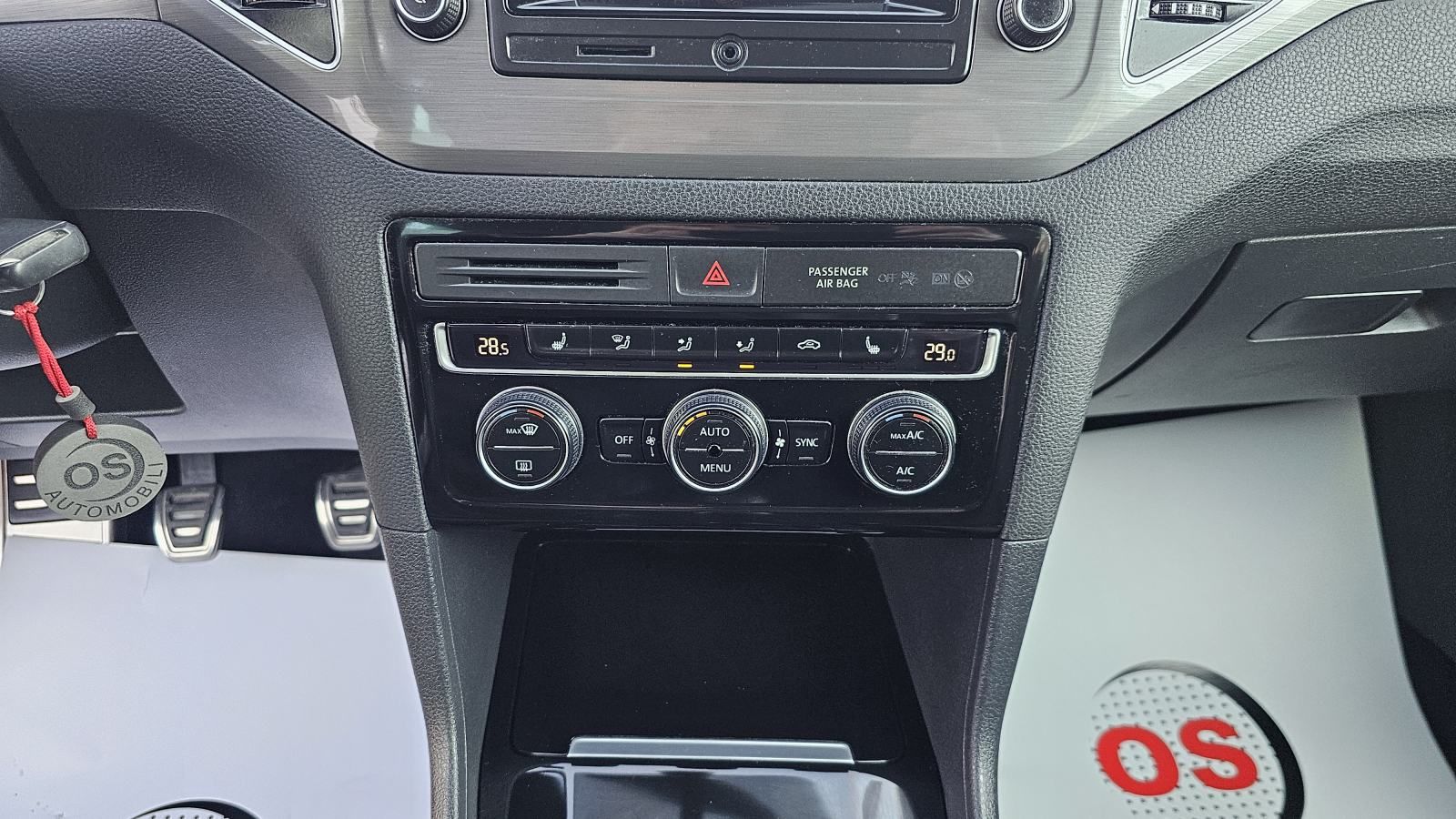 vw golf sportsvan 1.2 tsi climatronic,gr.sj,tempomat,alu,pdc,odličan - slika 15