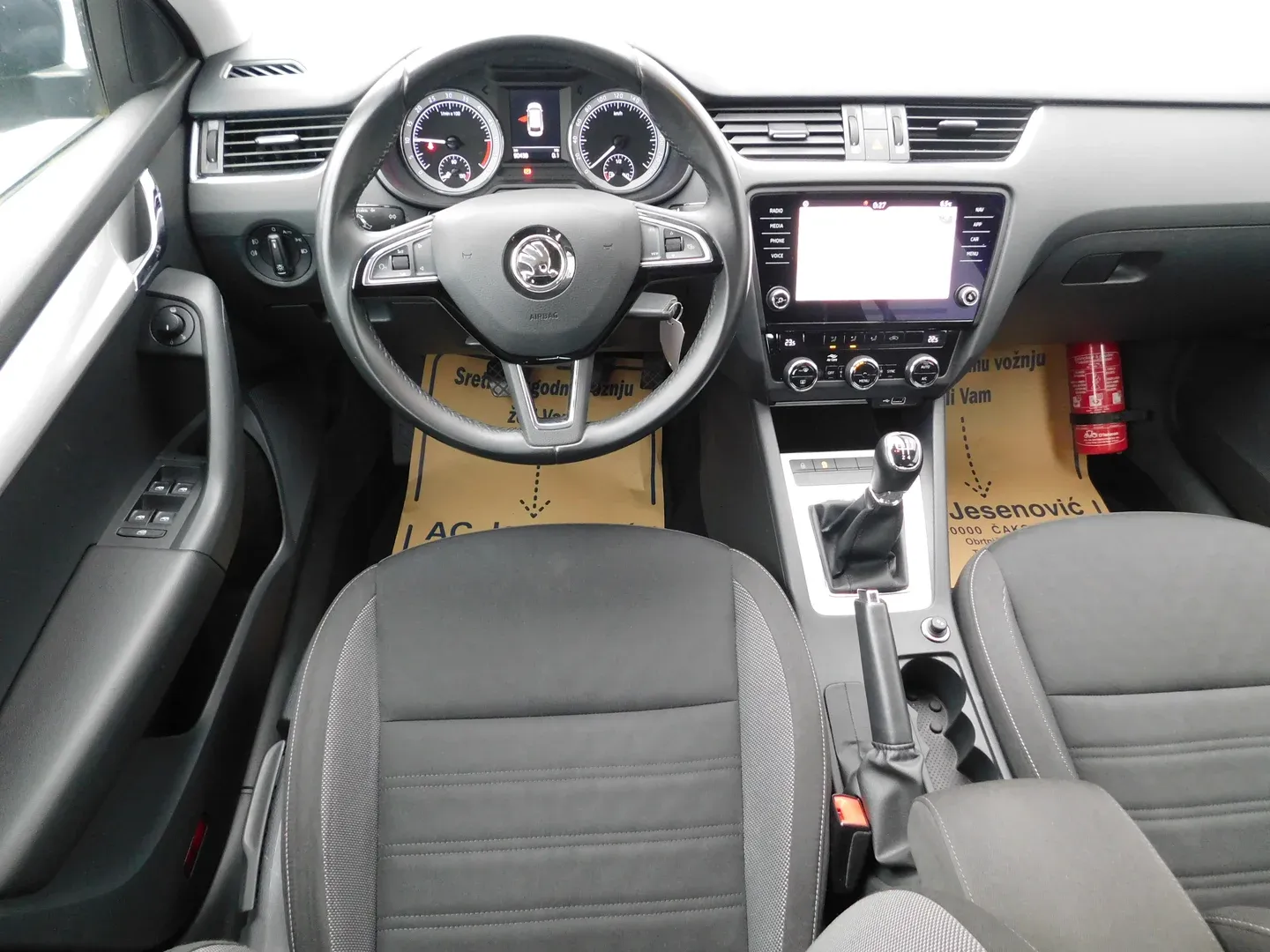 11451 škoda octavia combi ambition 1.6 tdi - slika 9