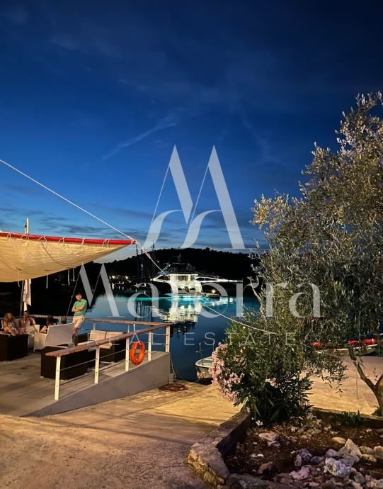kornatski arhipelag - uhodani restoran, kuća, maslinik preko 50 000m2 - slika 3