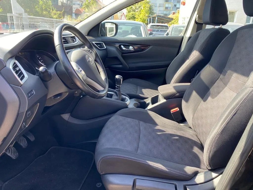 nissan qashqai 1,5 dci business, kamera , tempomat, 4 x garancija! - slika 13