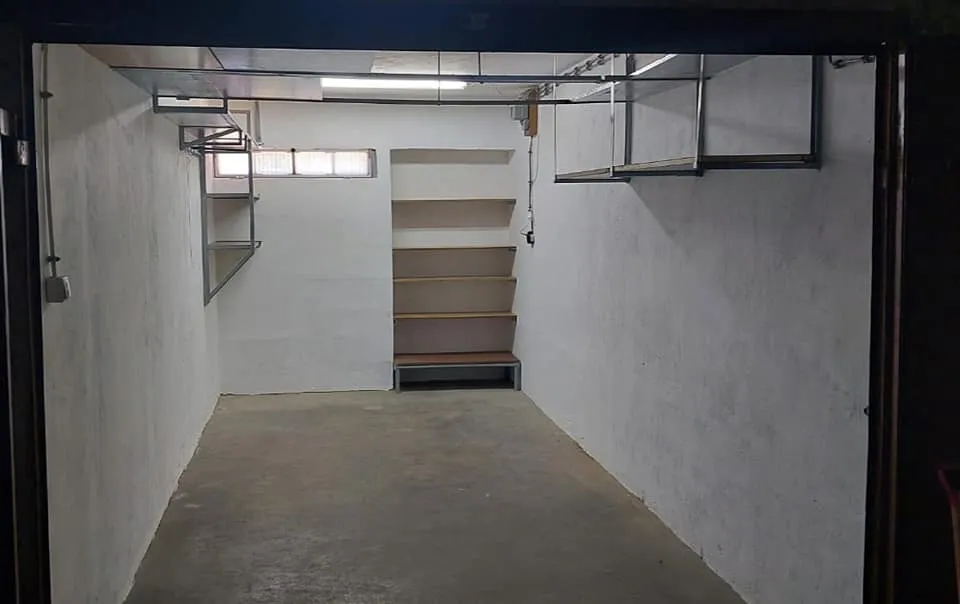 garaža, utrine, 13m² - slika 3