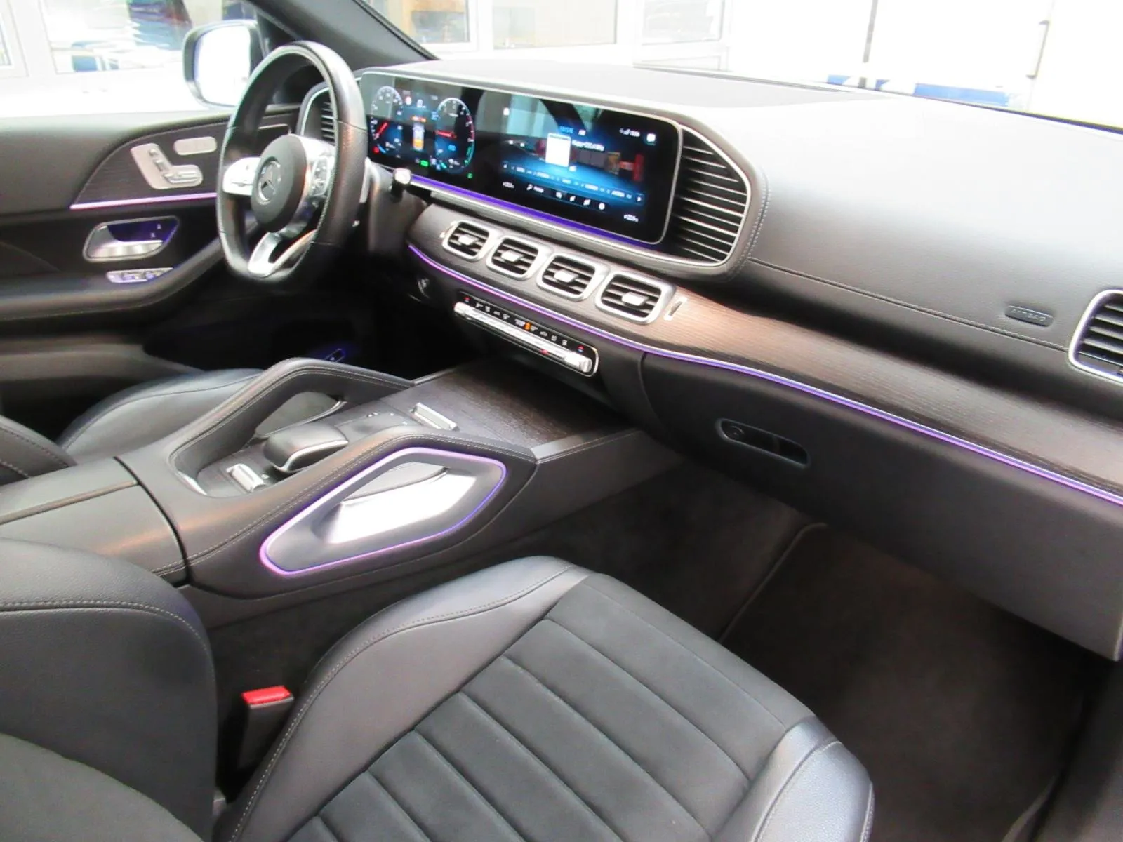 mercedes-benz gle coupe 350 de 4m amg line/night/memory/pano/keyless - slika 14