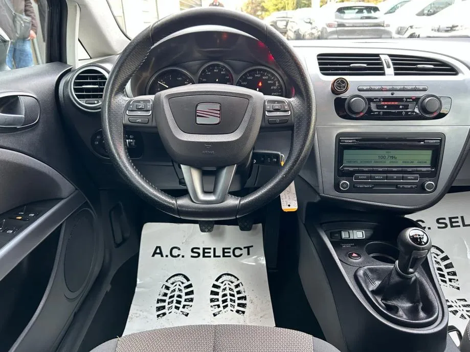 seat leon 1.4 tsi - 140000km - 2010 - servis - garancija - reg 1 god - slika 10