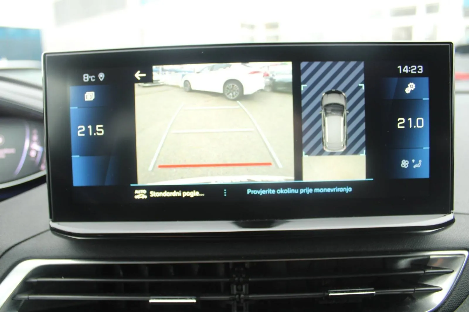 peugeot 3008 1.5 hdi automatik allure *led, navigacija, kamera* - slika 20