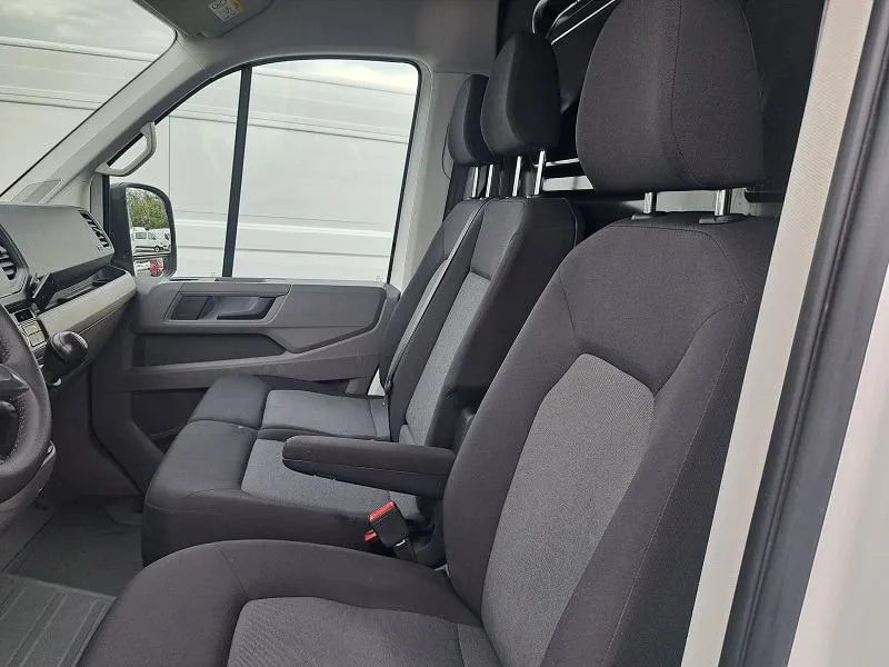 volkswagen crafter 2.0 tdi*140ks*klima*krovni nosači* - slika 10
