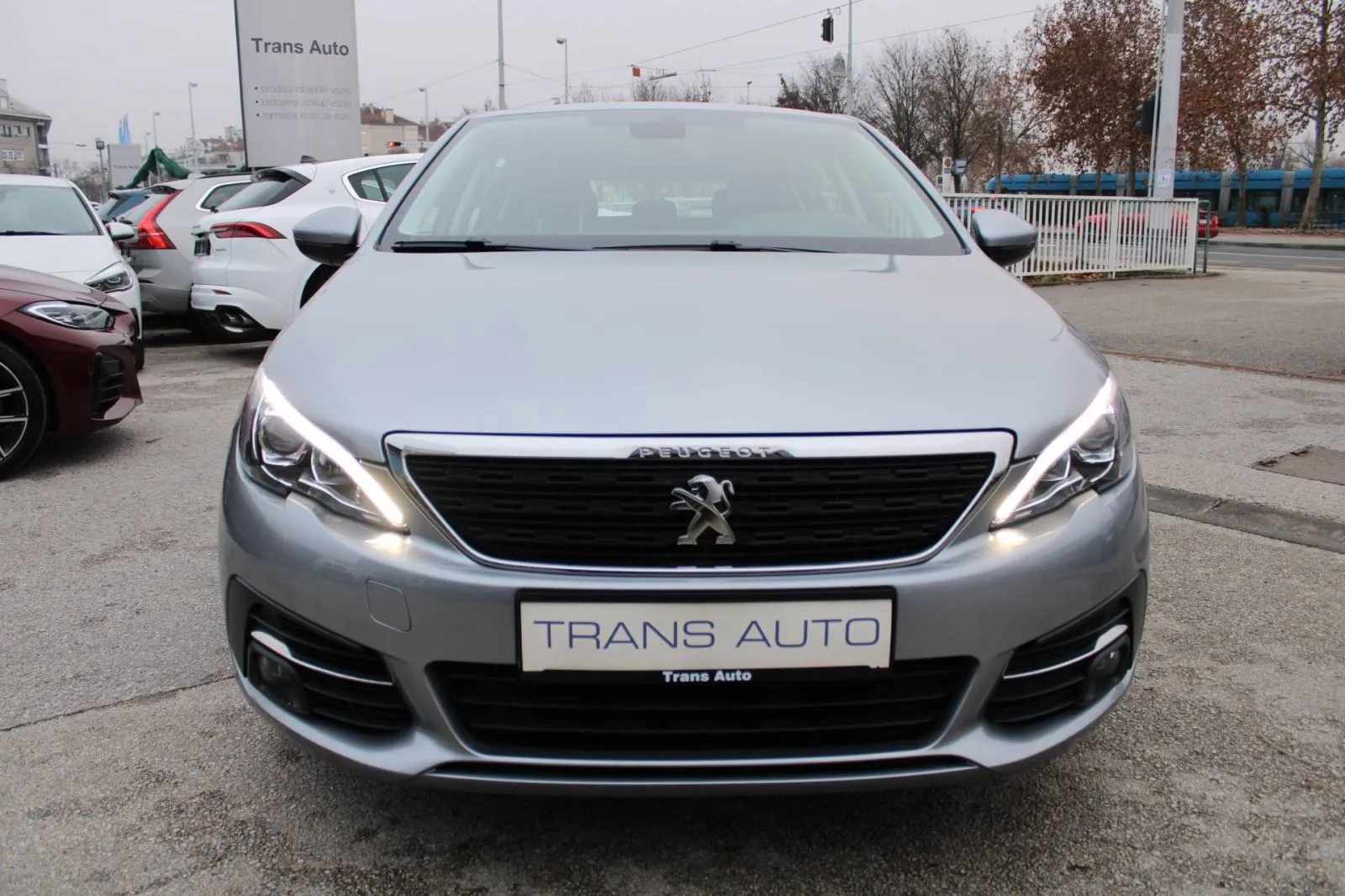 peugeot 308 1.5 hdi business - slika 2