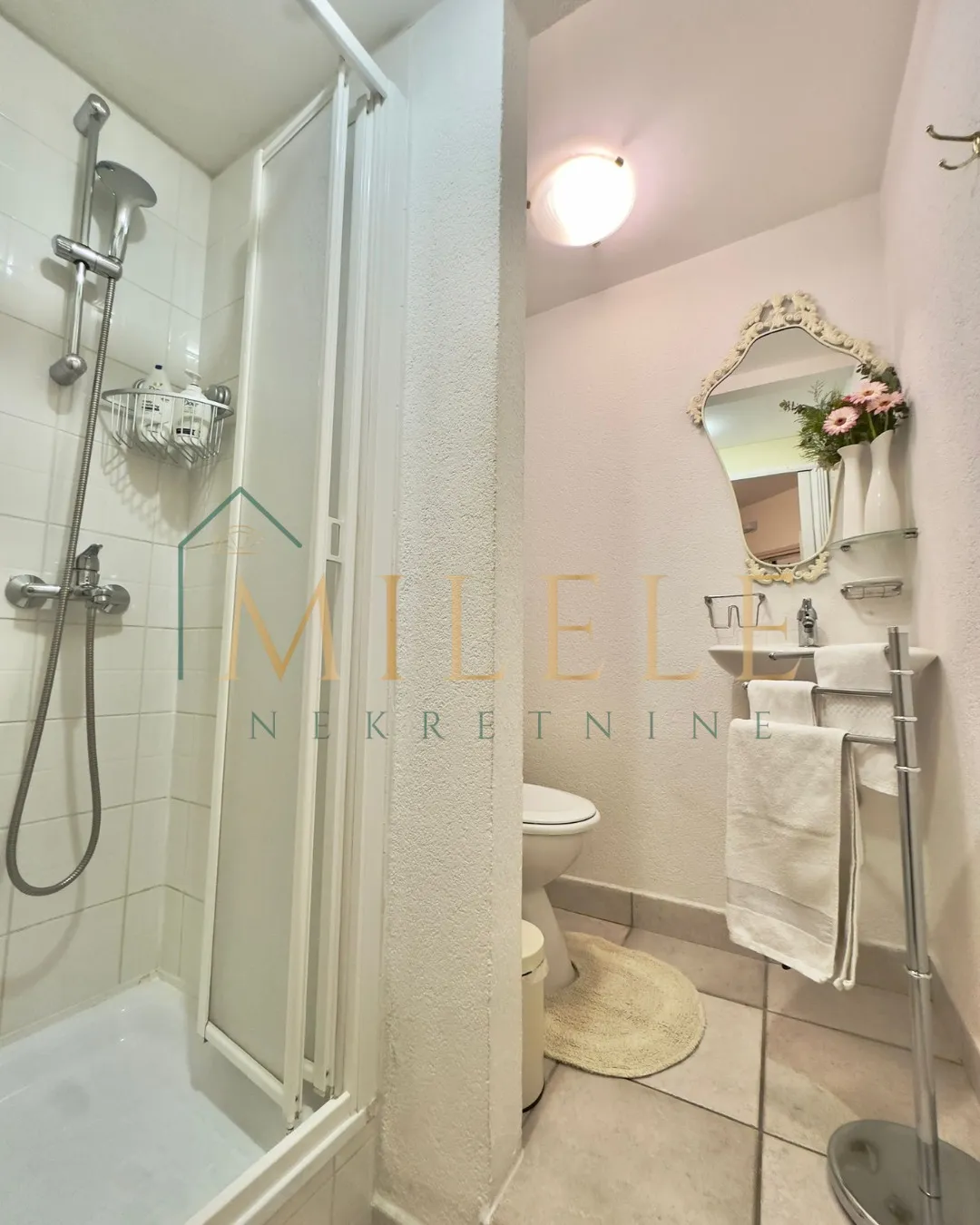 apartman u samom centru rovinja - slika 6
