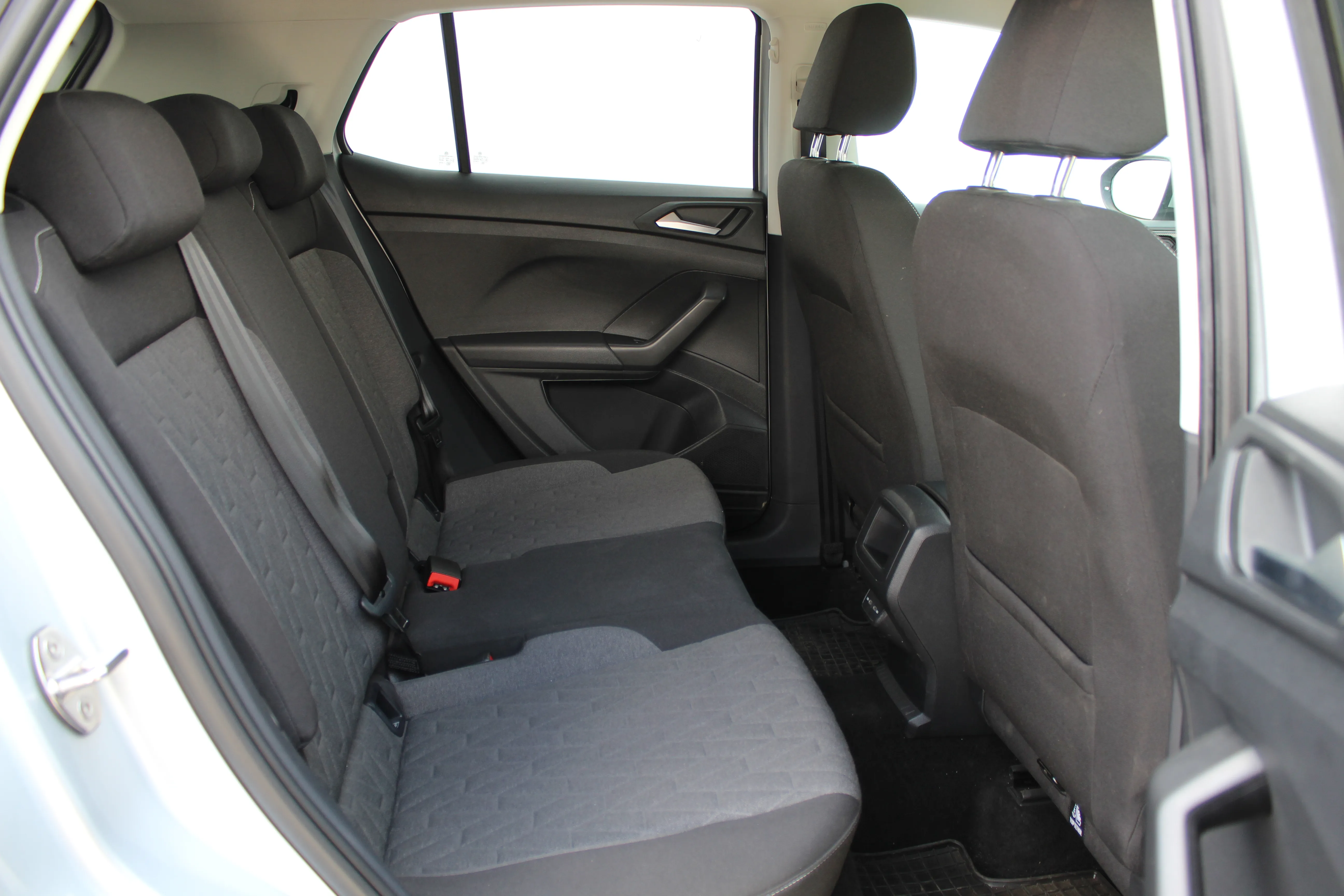 13193 volkswagen t-cross 1.0 tsi life plus - slika 13