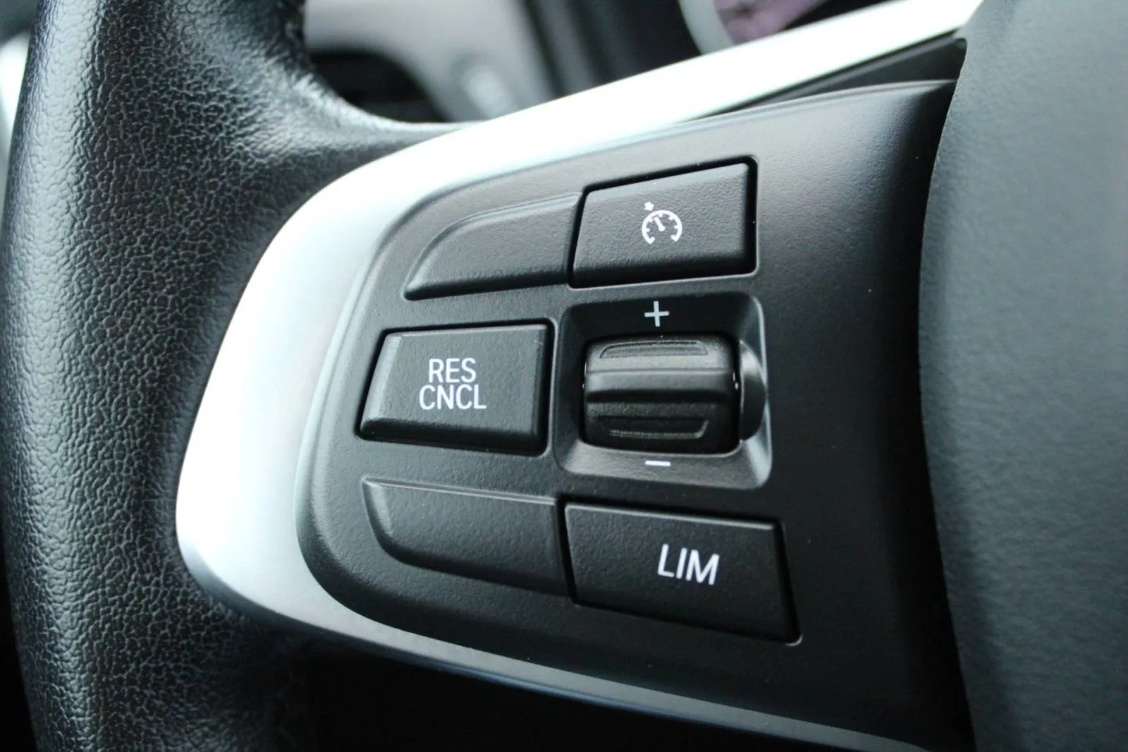 bmw serija 2 218i gran tourer automatik *led, navigacija* - slika 12