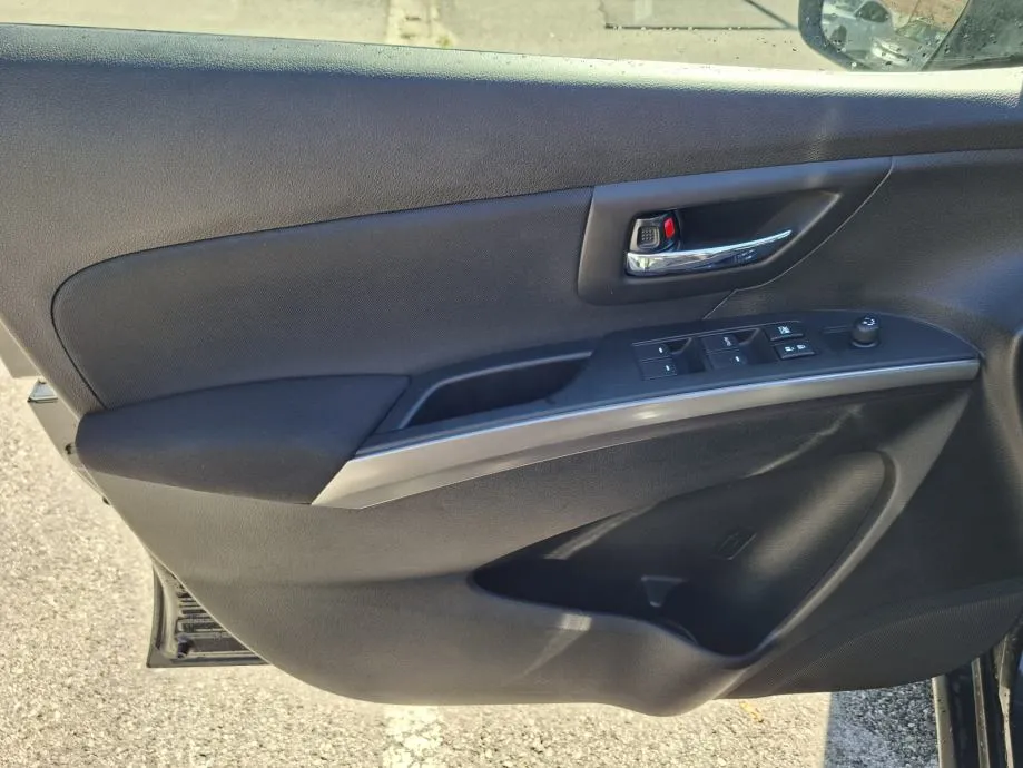 suzuki s-cross 1,4 2wd gl hybrid - slika 15