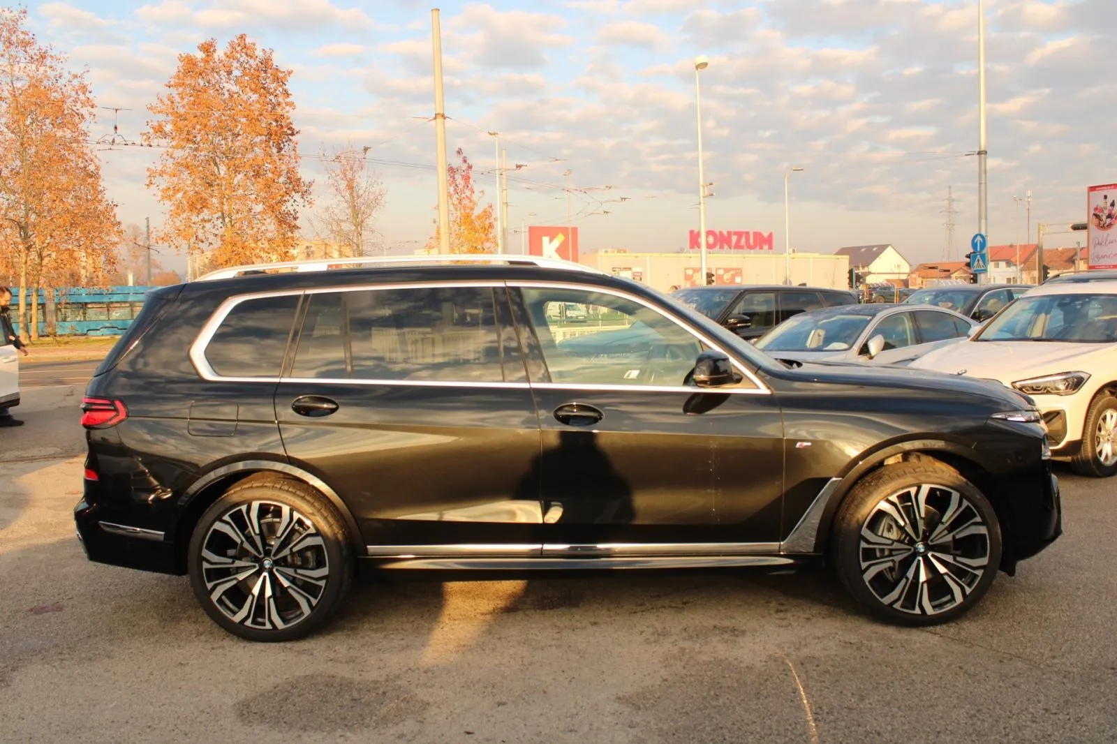 bmw x7 40d xdrive m-paket 7 sjedala *zračni ovjes, panorama, head-up* - slika 4