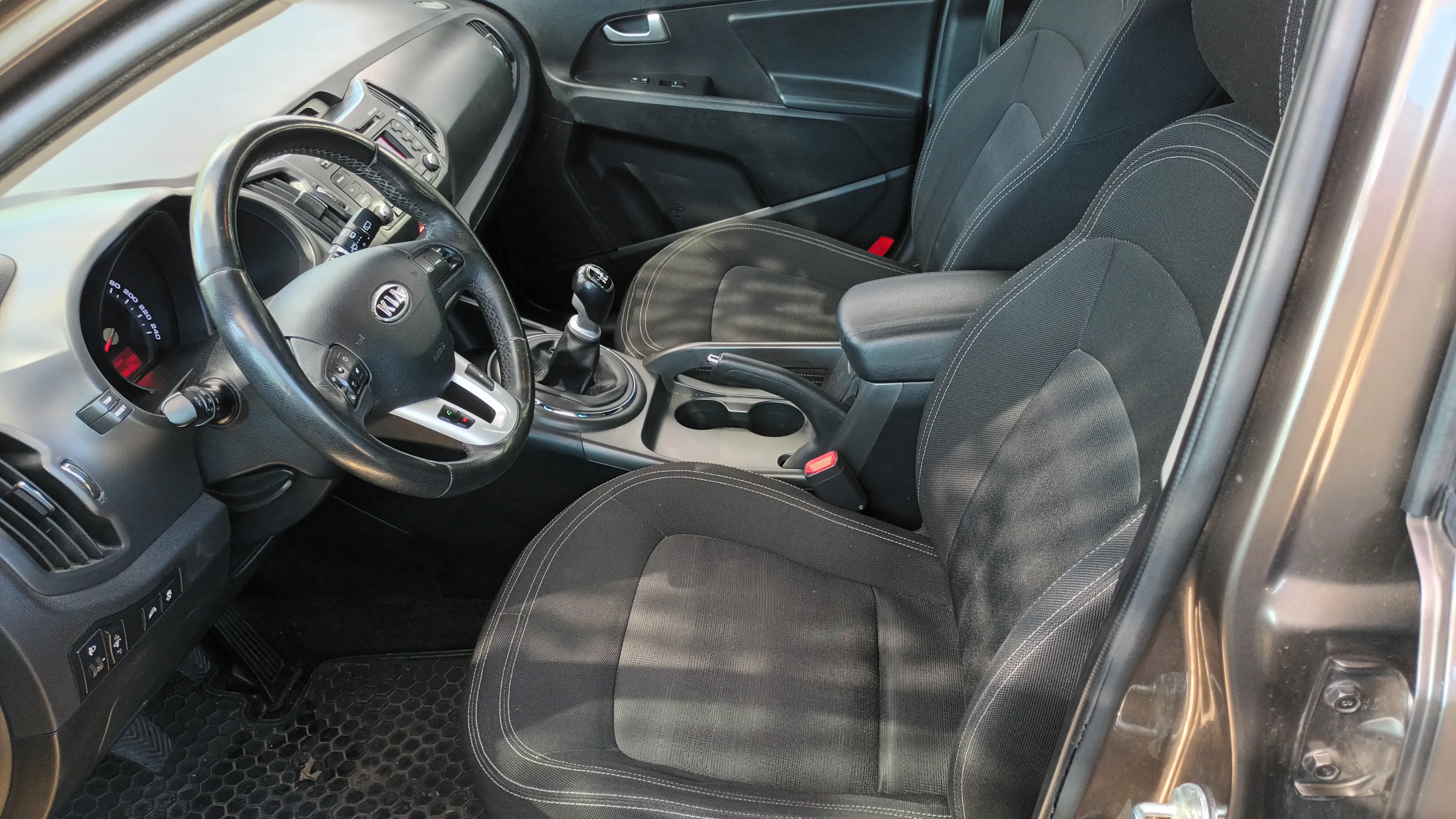kia sportage 1.7 crdi, 2011.g. 188.000 km – reg. 5/27 - slika 9