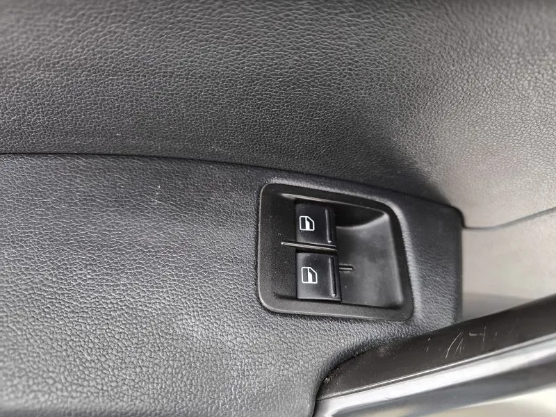 volkswagen caddy 2.0 tdi*klima*park.senzori* - slika 12