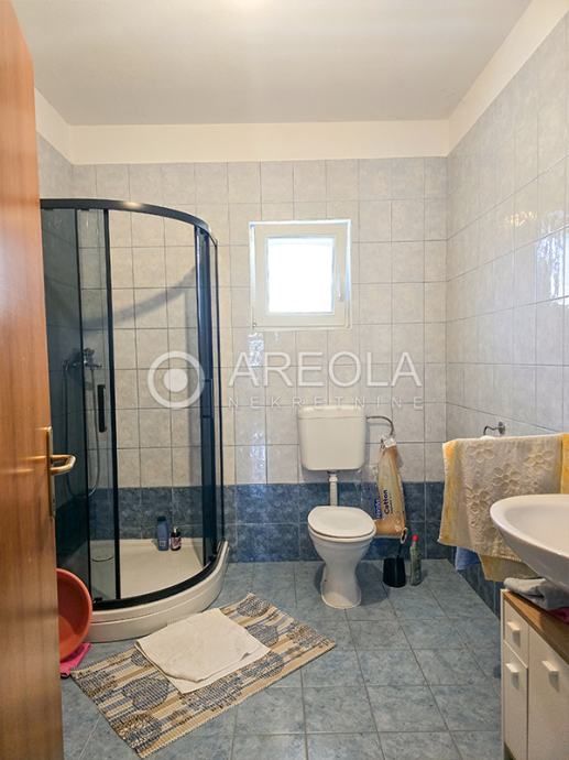 vodice - kuća s okućnicom! (prodaja) - slika 14