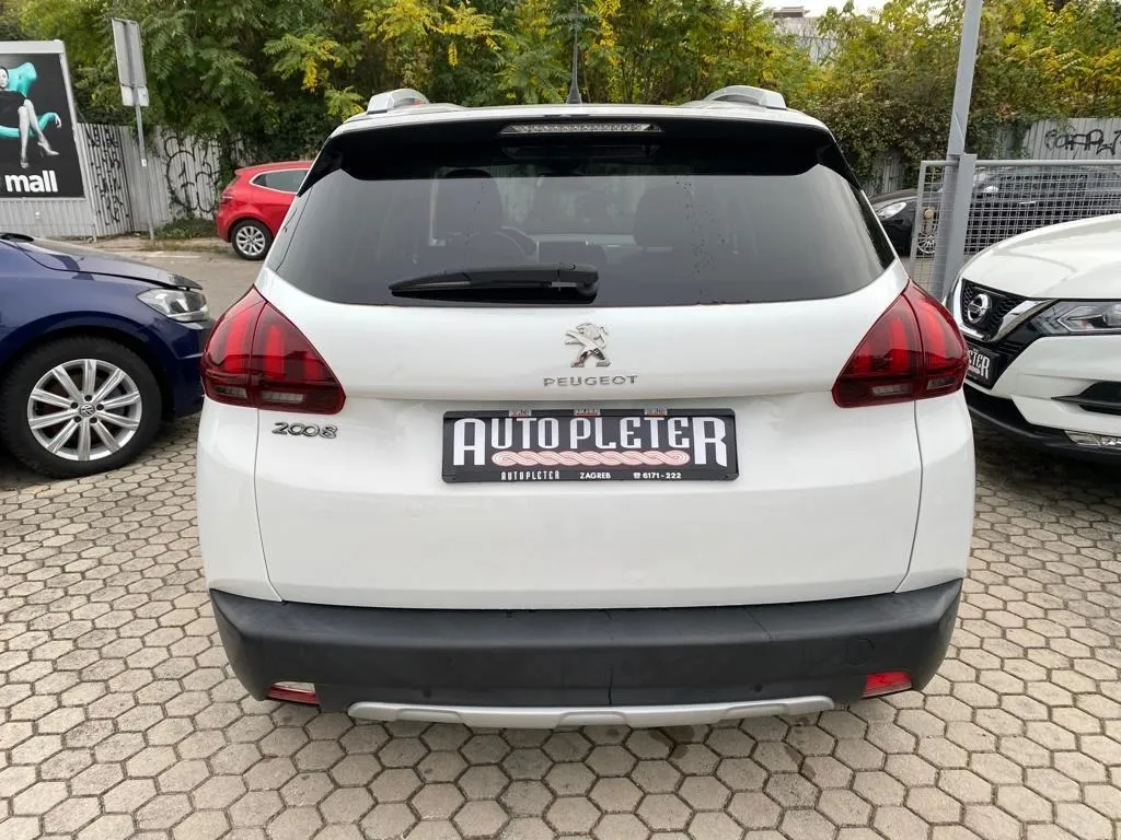 peugeot 2008 1,2 puretech, navi, tempomat, 4x garancija! - slika 4