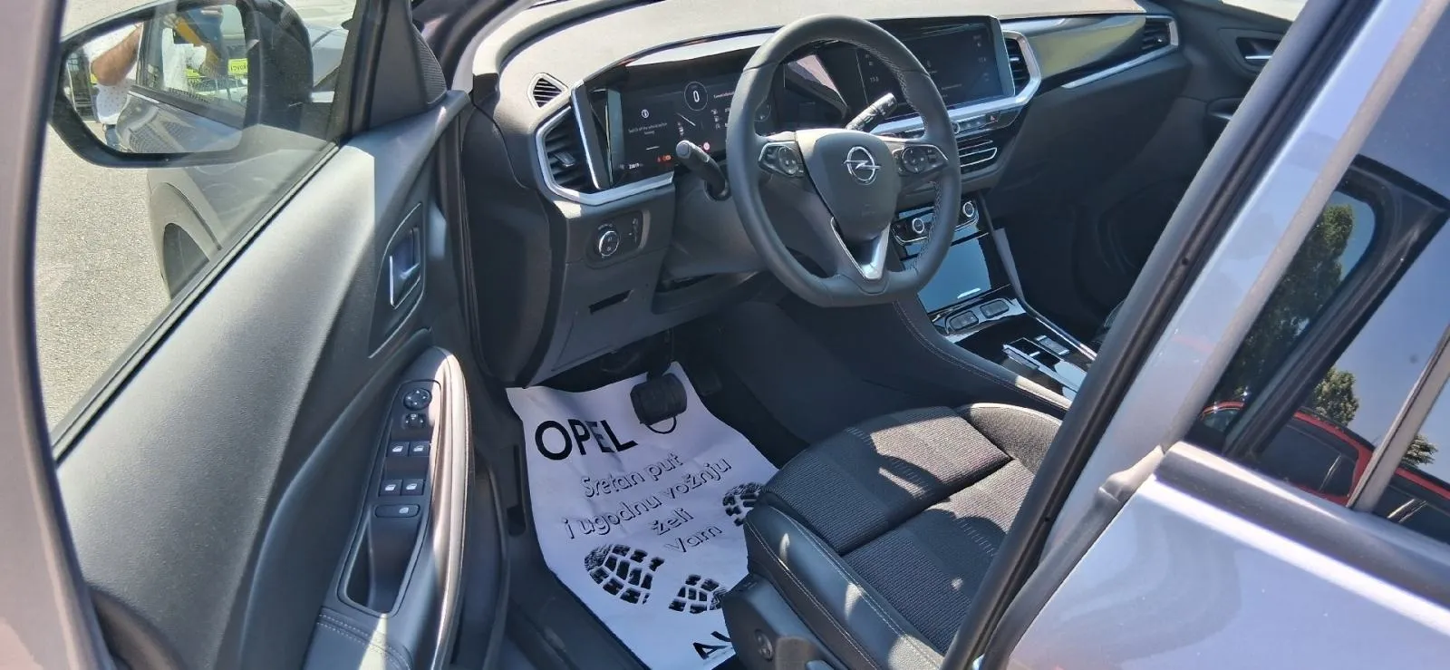 opel grandland gs f 1,5 dth at8 - slika 8