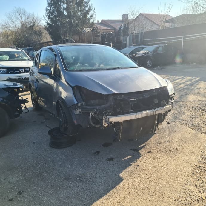 opel corsa 1,4 lpg #u dijelovima - slika 2