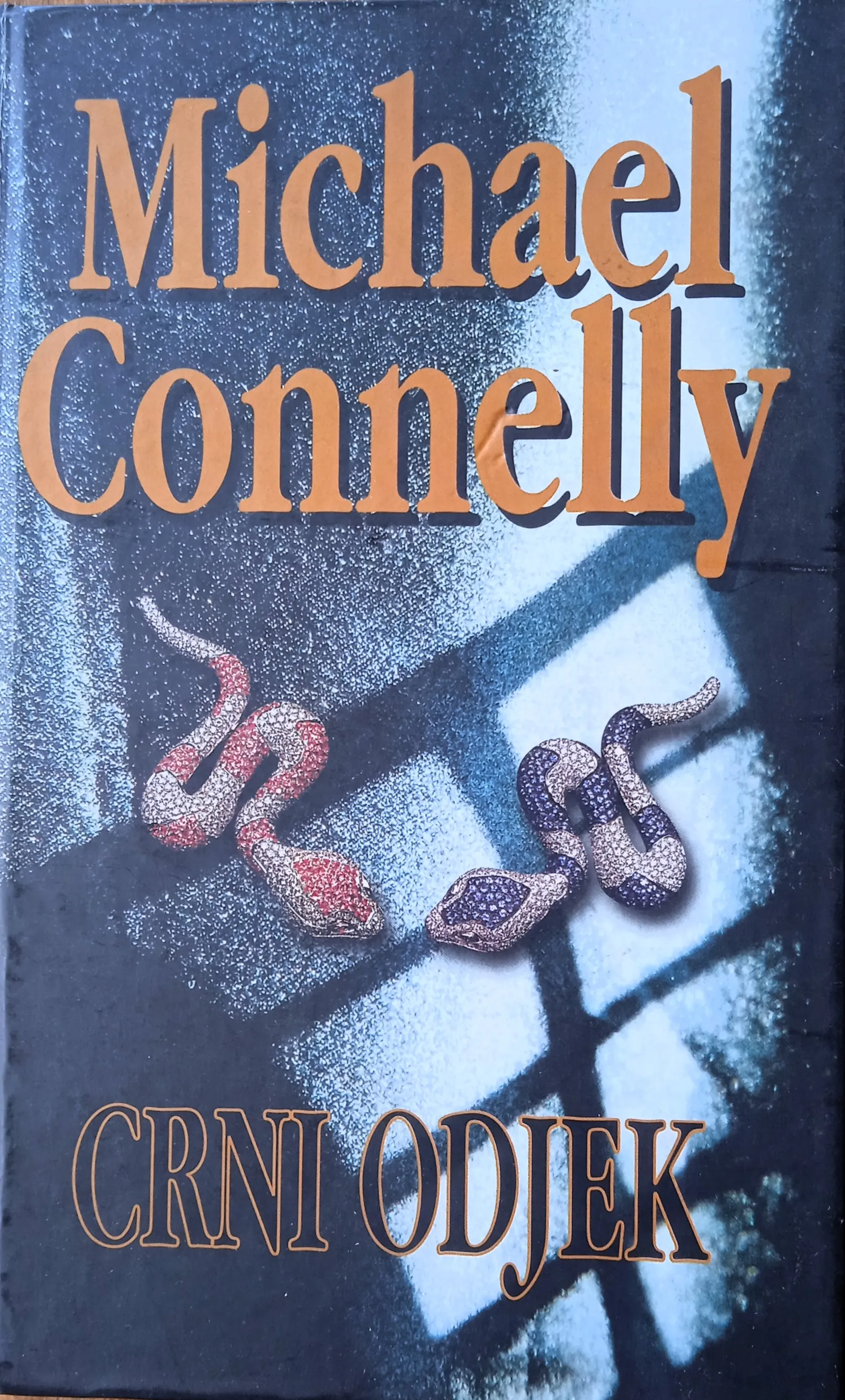 CRNI ODJEK Michael Connelly - Sisak