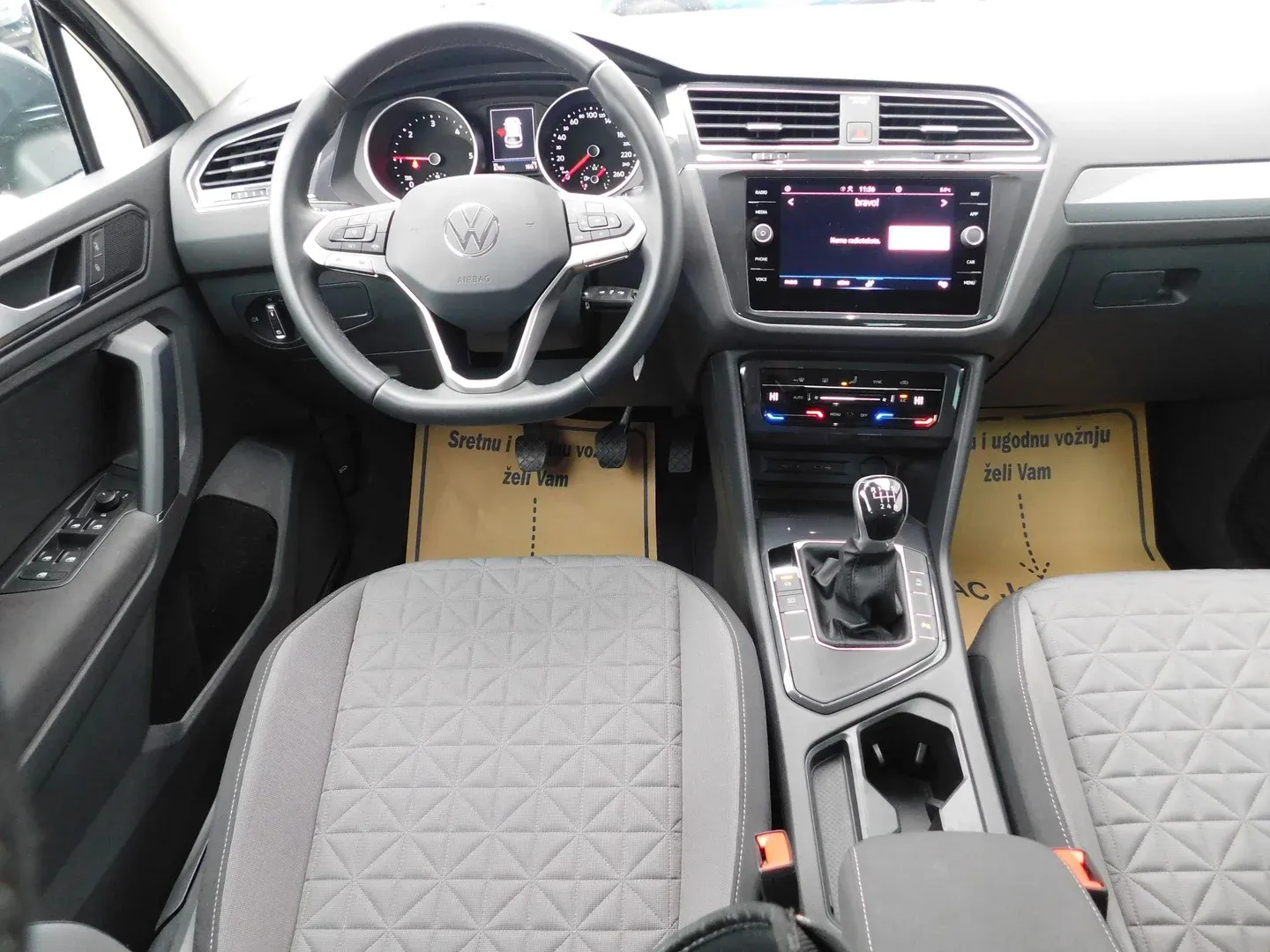 10189 volkswagen tiguan 2.0 tdi life - slika 10
