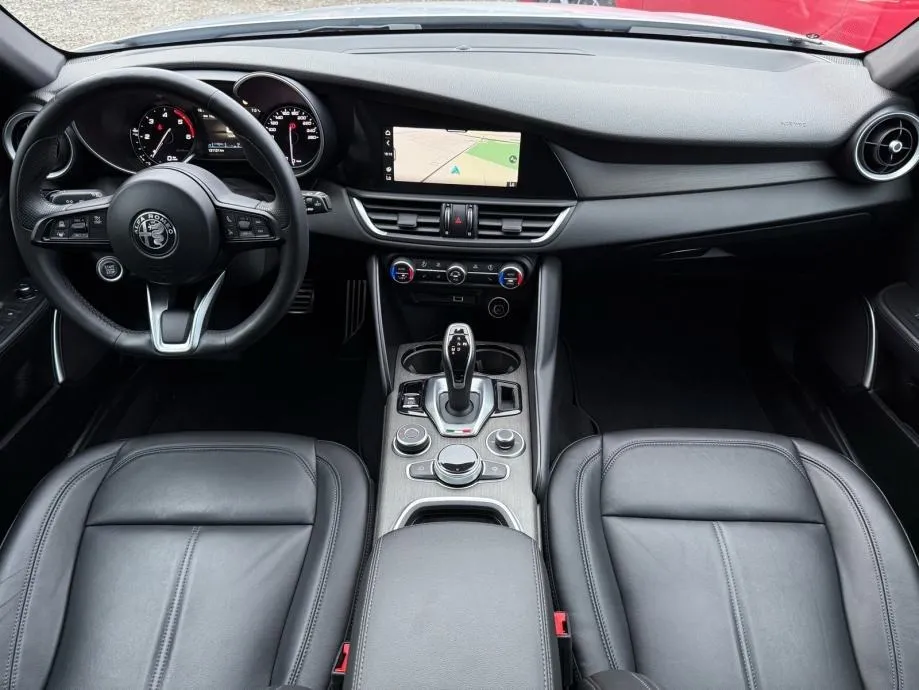 alfa giulia 2.2d automatik ti q4 210ks velika navi°kamera°koža°leasing - slika 12