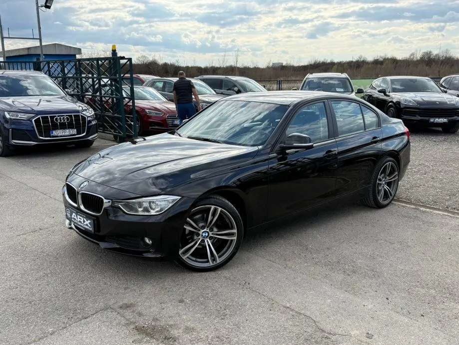 bmw 318d automatik °navigacija°koža°keyless°grijanje sj.°reg:11/2026° - slika 19