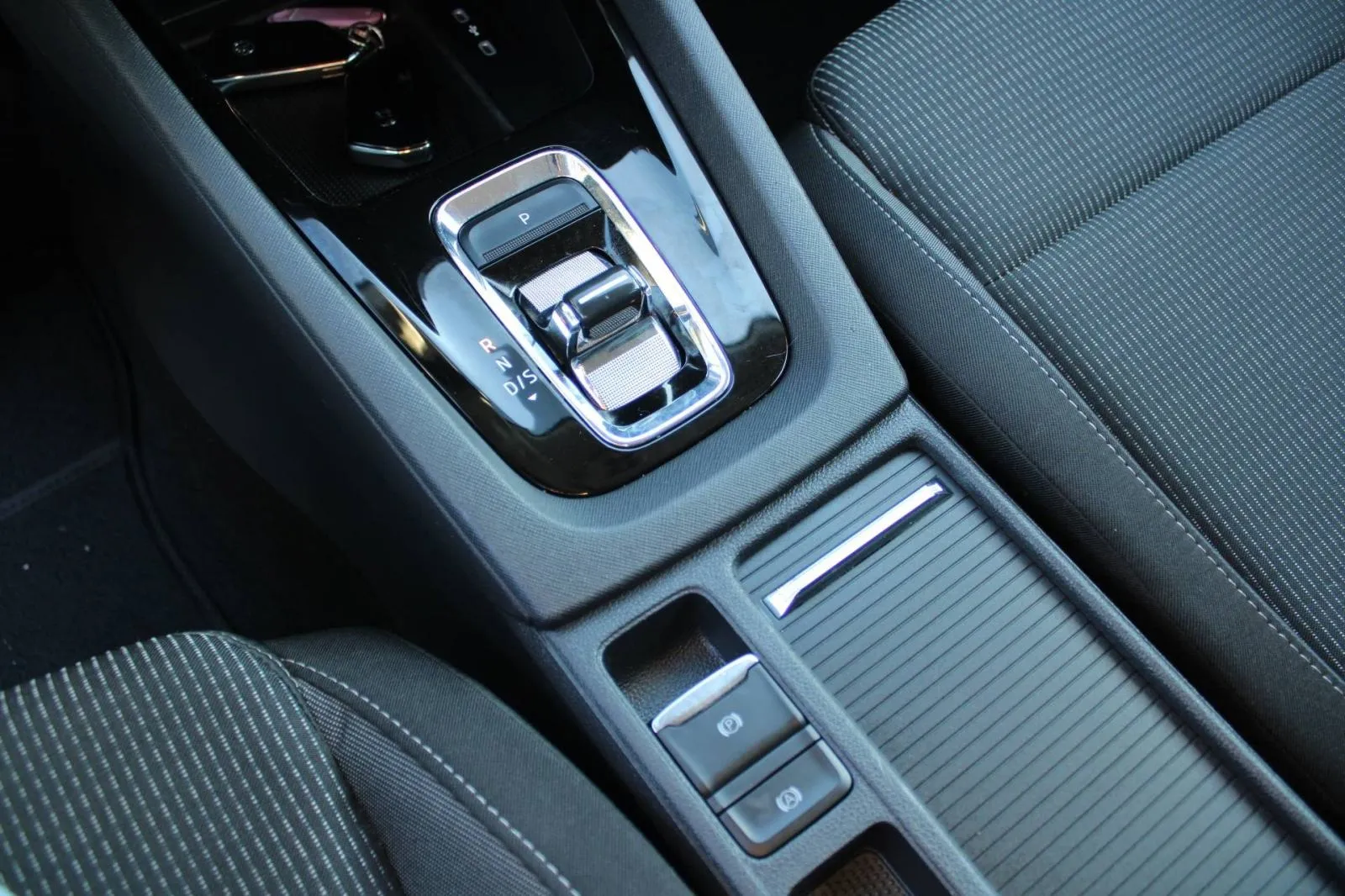 škoda octavia combi 2.0 tdi dsg 150ks *led, navigacija* - slika 14