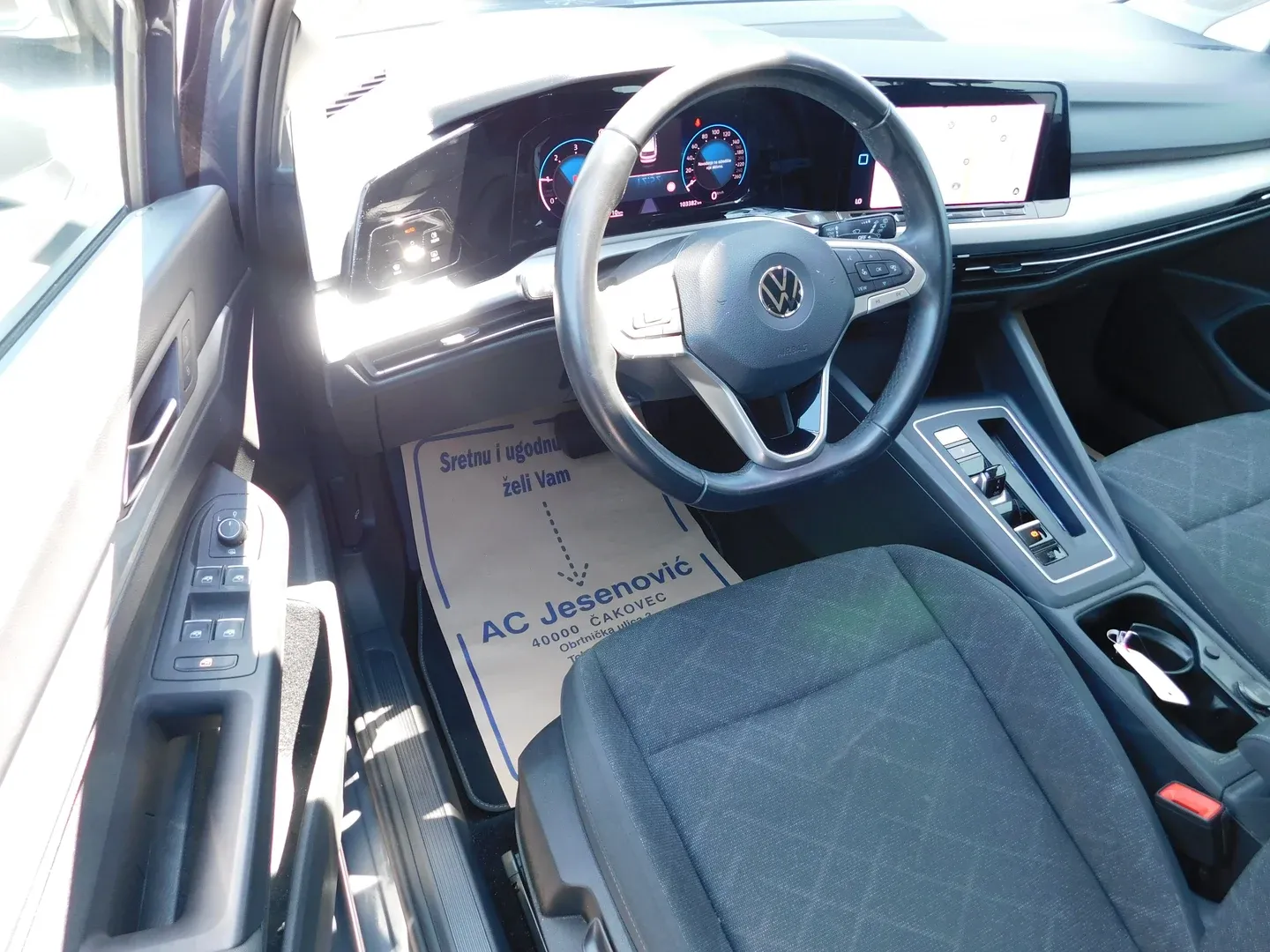 12352 volkswagen golf variant 2.0 tdi dsg life - slika 8