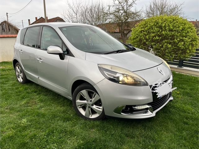 renault scenic 1,5 dci 2012. god. - slika 5