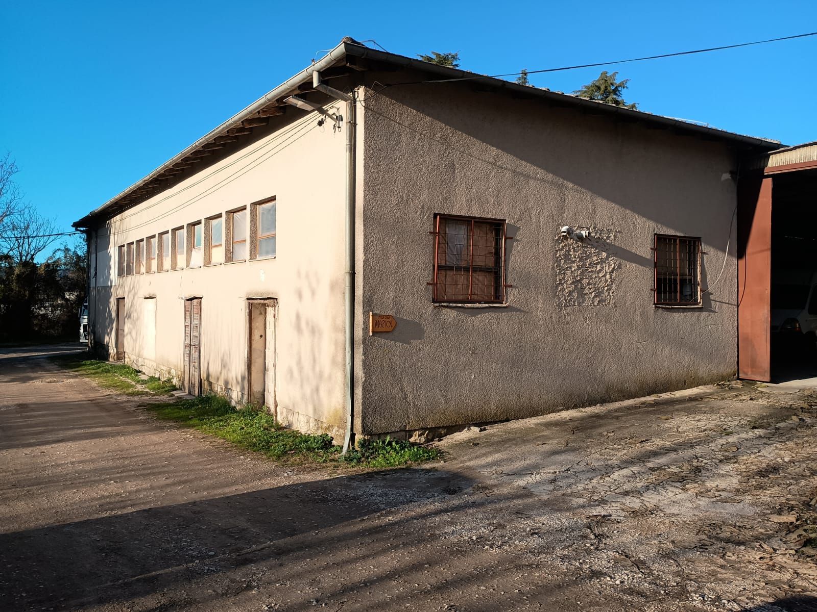 potpićan, staro kino skladišni/radiona, 280 m2 - slika 6