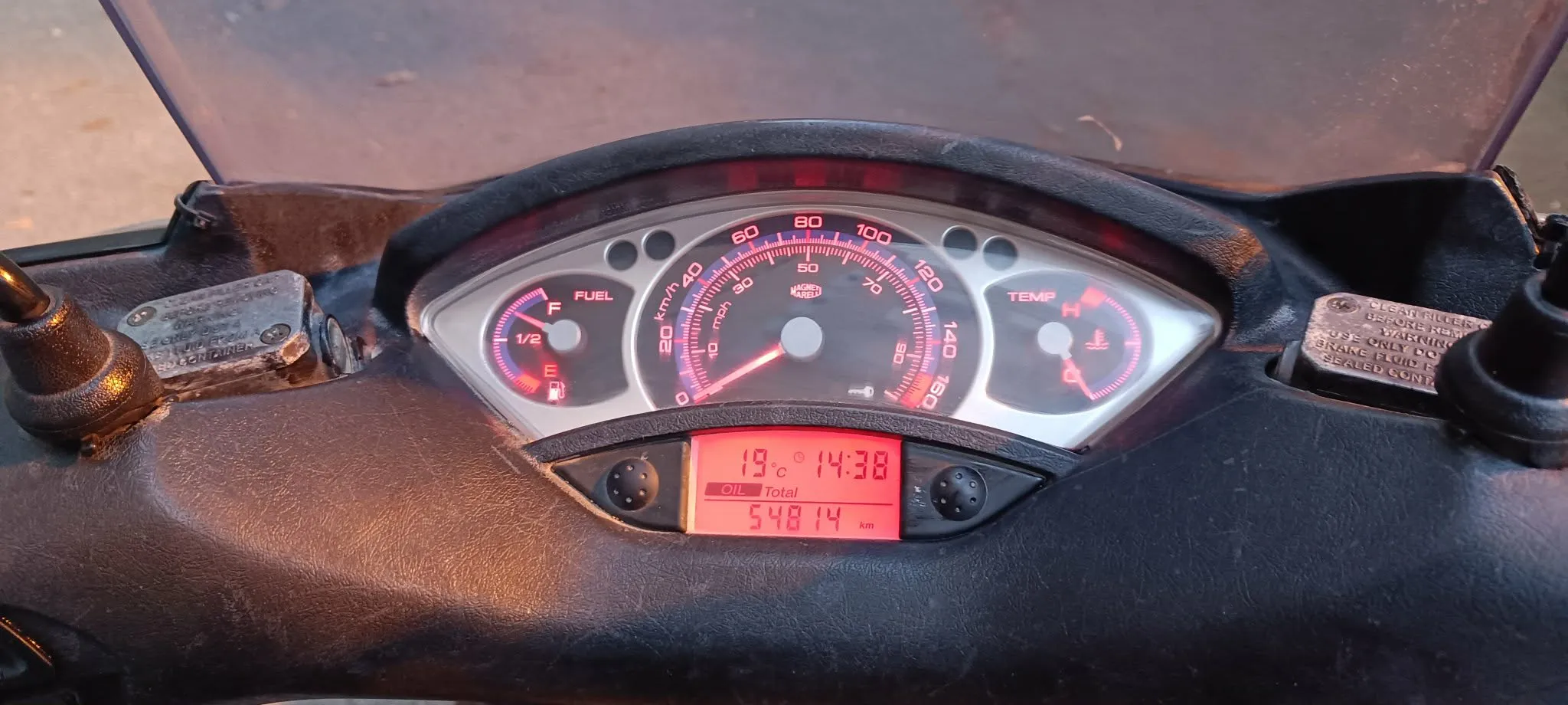 yamaha x-max 250 - slika 10