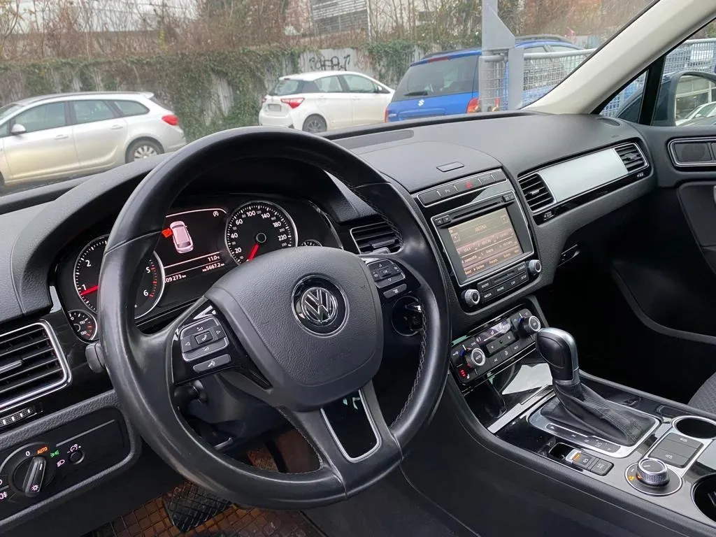 vw touareg v6 tdi bmt 4 motion automatik, 1. vlasnik, 4 x garancija! - slika 12