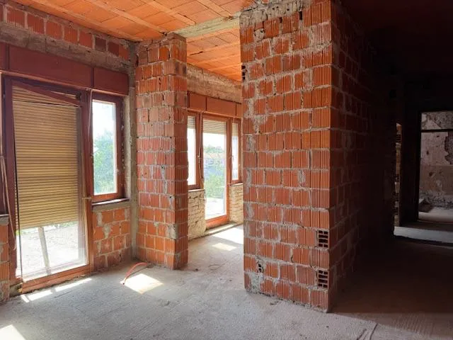 667. vukovar centar samostanska 16 secesija izuzetna lokacija i stambe - slika 12