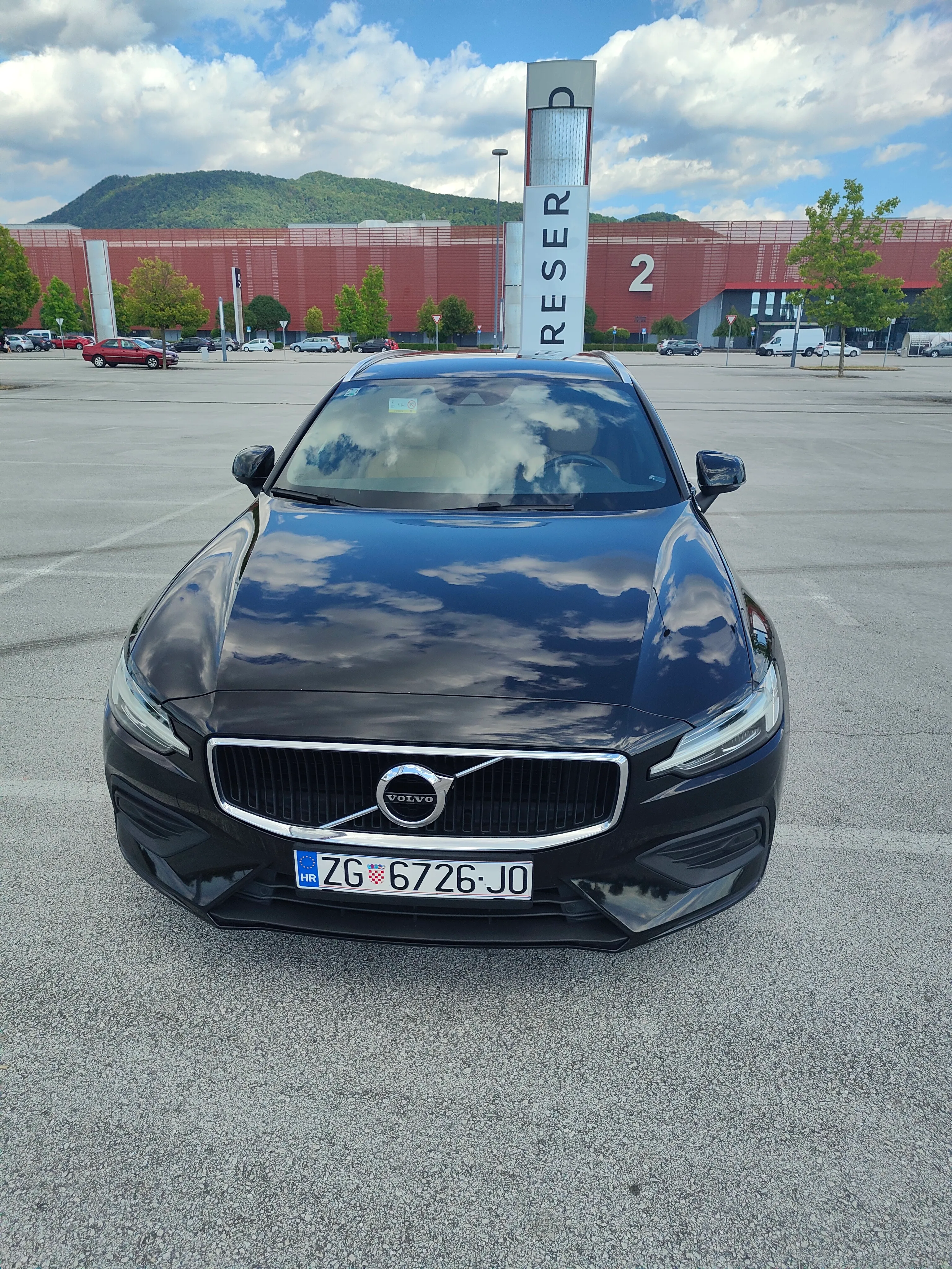 volvo v60 d3 (150 ks), 2019. harman kardon - slika 6