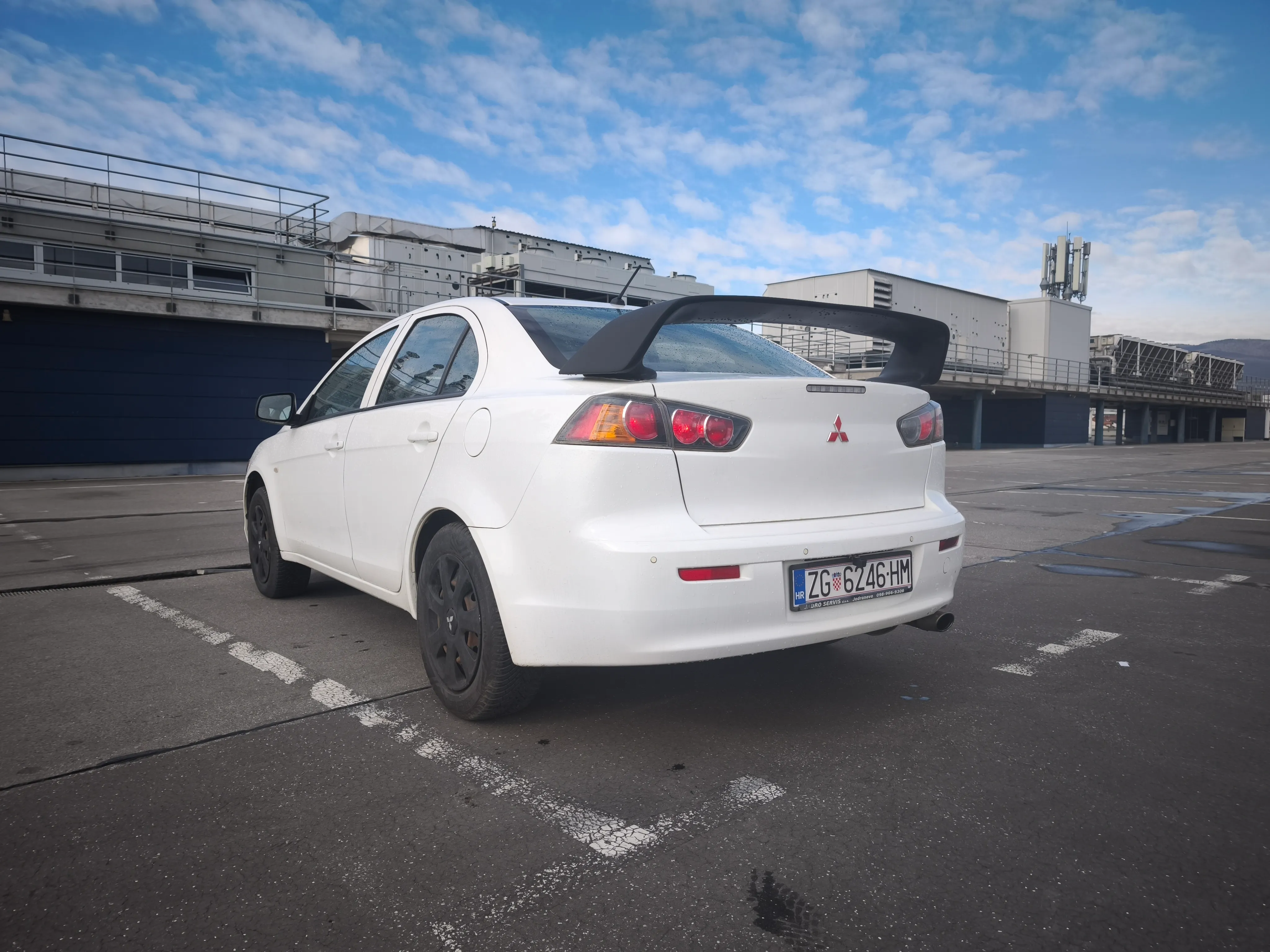 mitsubishi lancer 1.6 2016 - slika 2