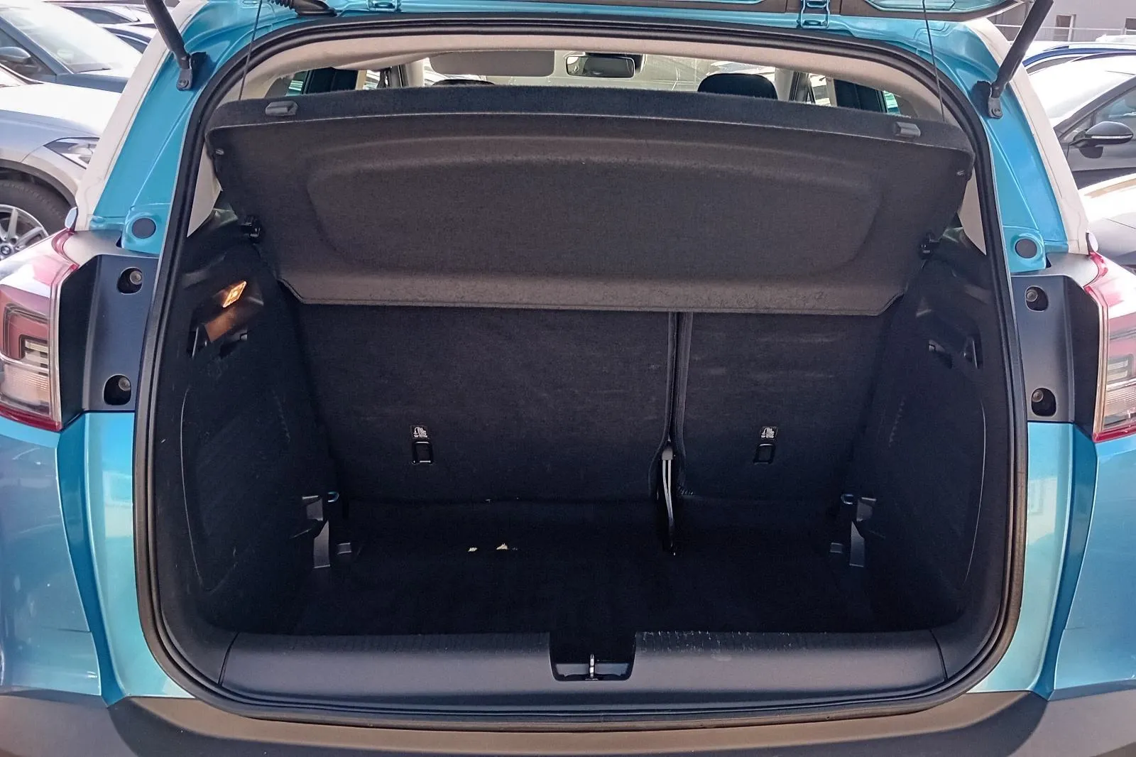 opel crossland 1,2 - slika 11