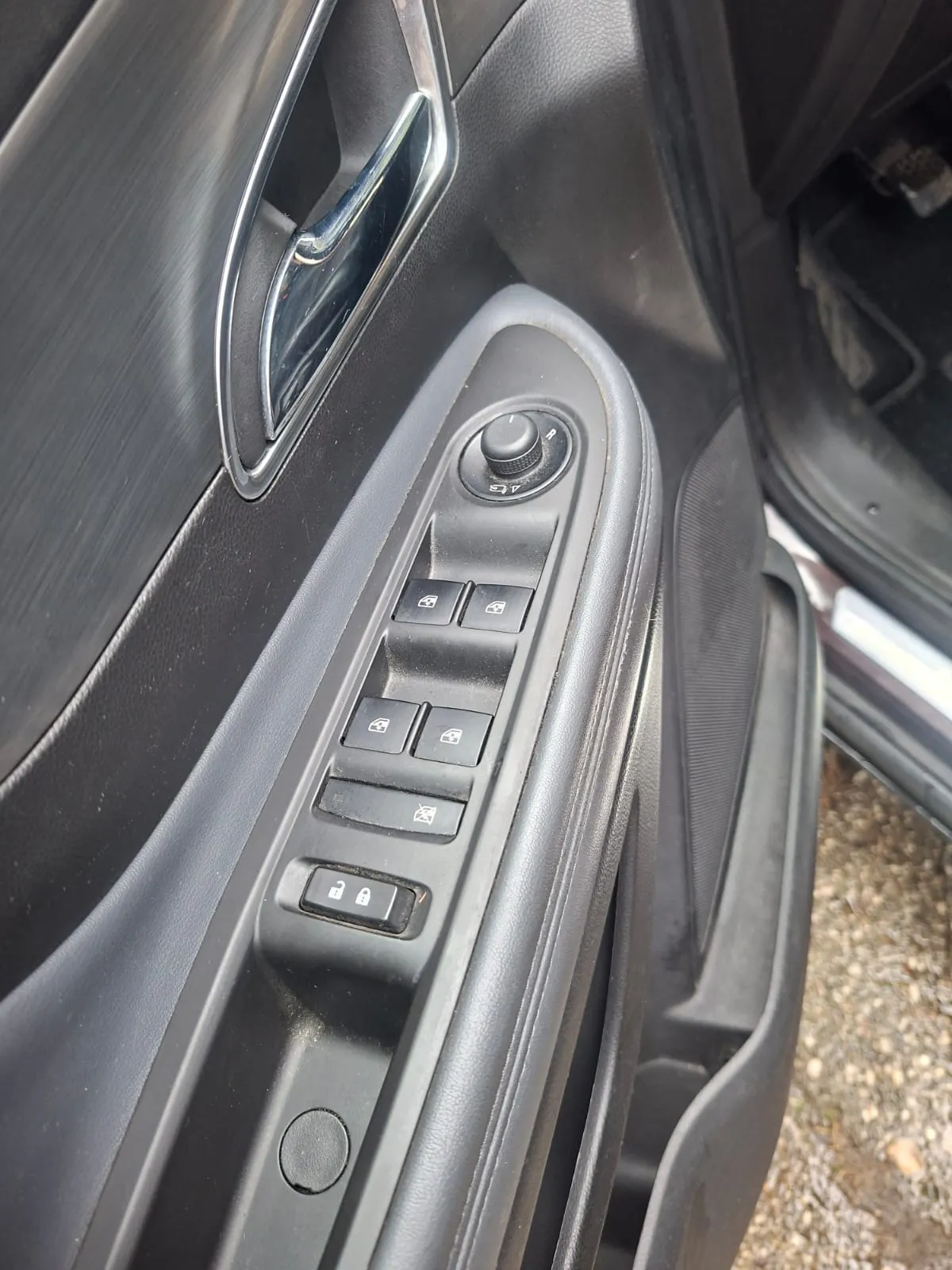 opel mokka 2015 1.6 cdti, koža, kamera, autom.klima, tempomat, kuka, - slika 17