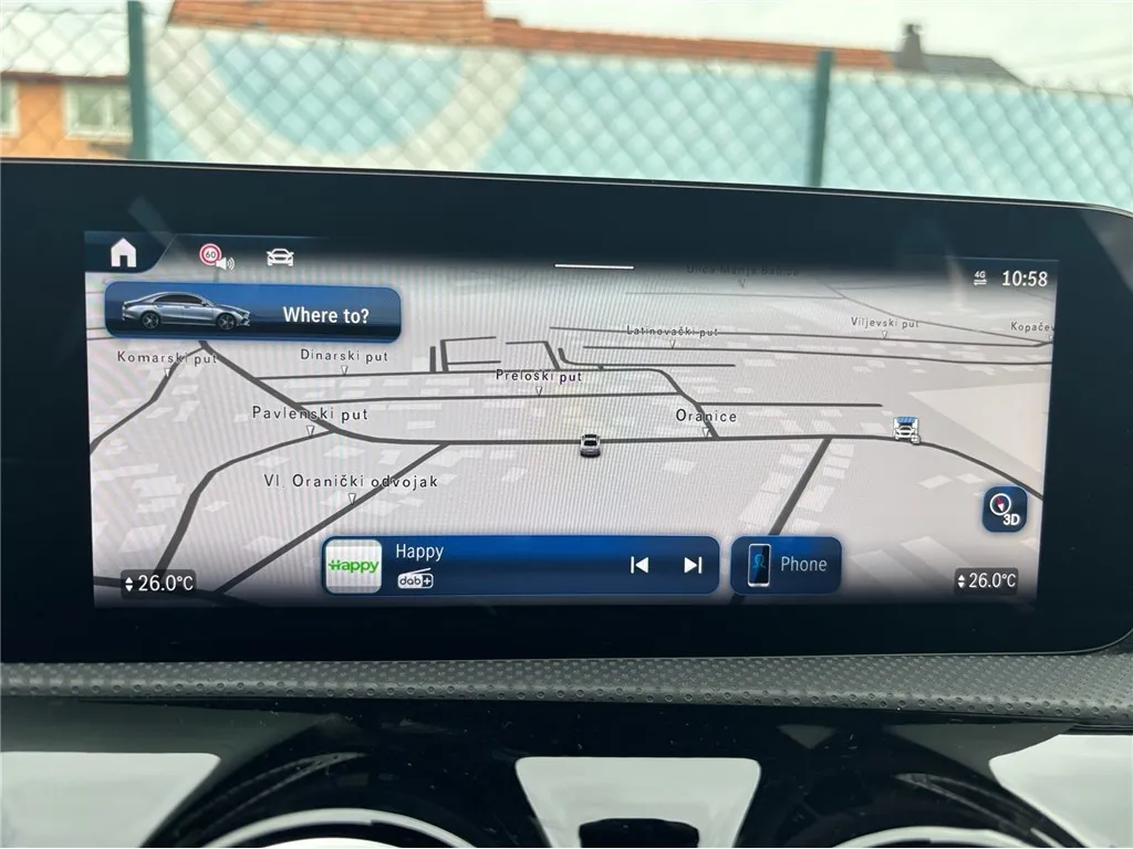 mercedes-benz cla klasa cla 180d automatik luxury line - slika 13