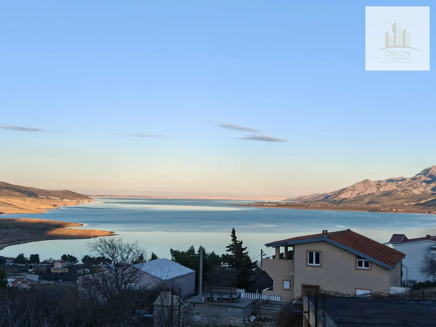rovanjska, kuća s 2 apartmana, bazenom i očaravajućim pogledom, prilika! - slika 11