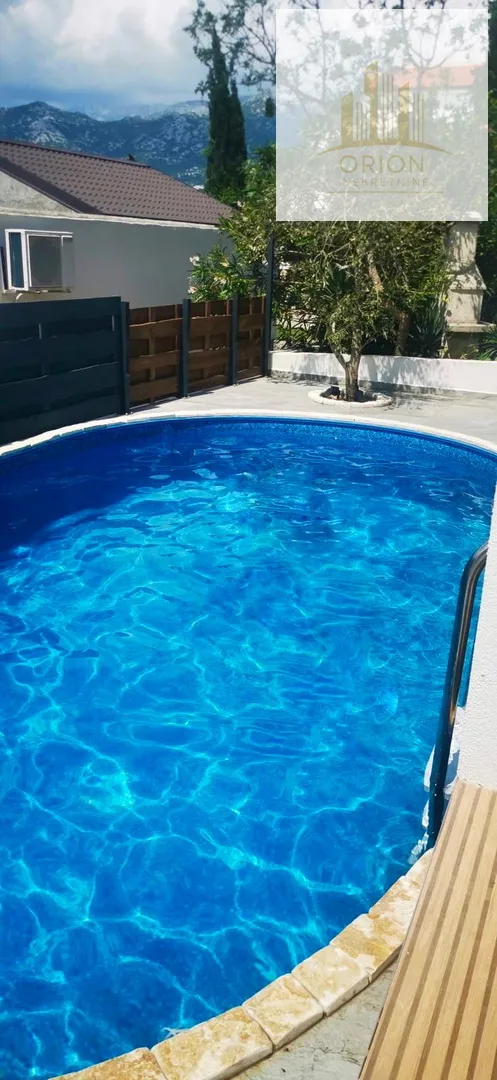 rovanjska, kuća s 2 apartmana, bazenom i očaravajućim pogledom, prilika! - slika 24