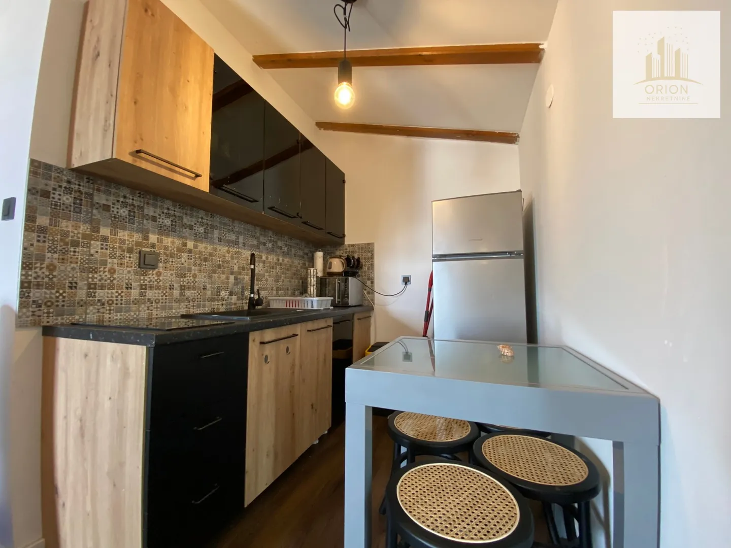 rovanjska, kuća s 2 apartmana, bazenom i očaravajućim pogledom, prilika! - slika 5